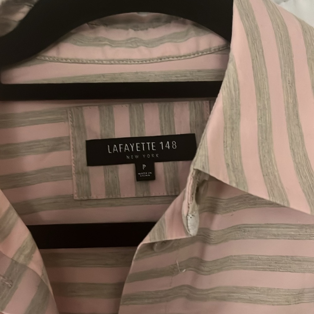 Lafayette 148 New York grey and pink button shirt size P pocket on left side